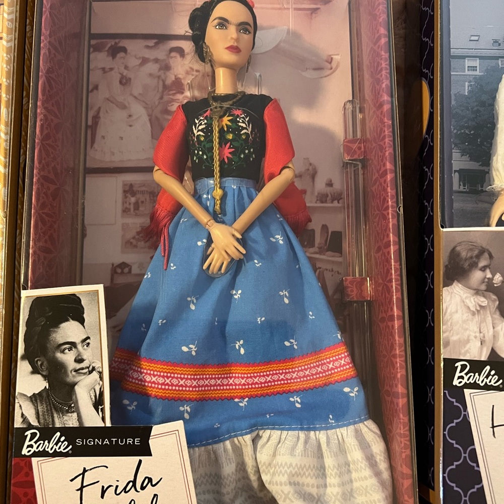 Frida doll